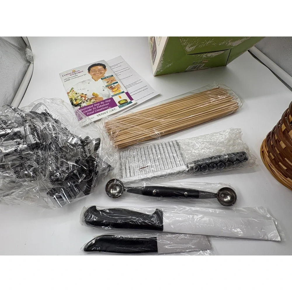 Vintage Centerpiece Gourmet 18pc Edible Arrangement Kit Fruit/Cookie Bouquet NOS